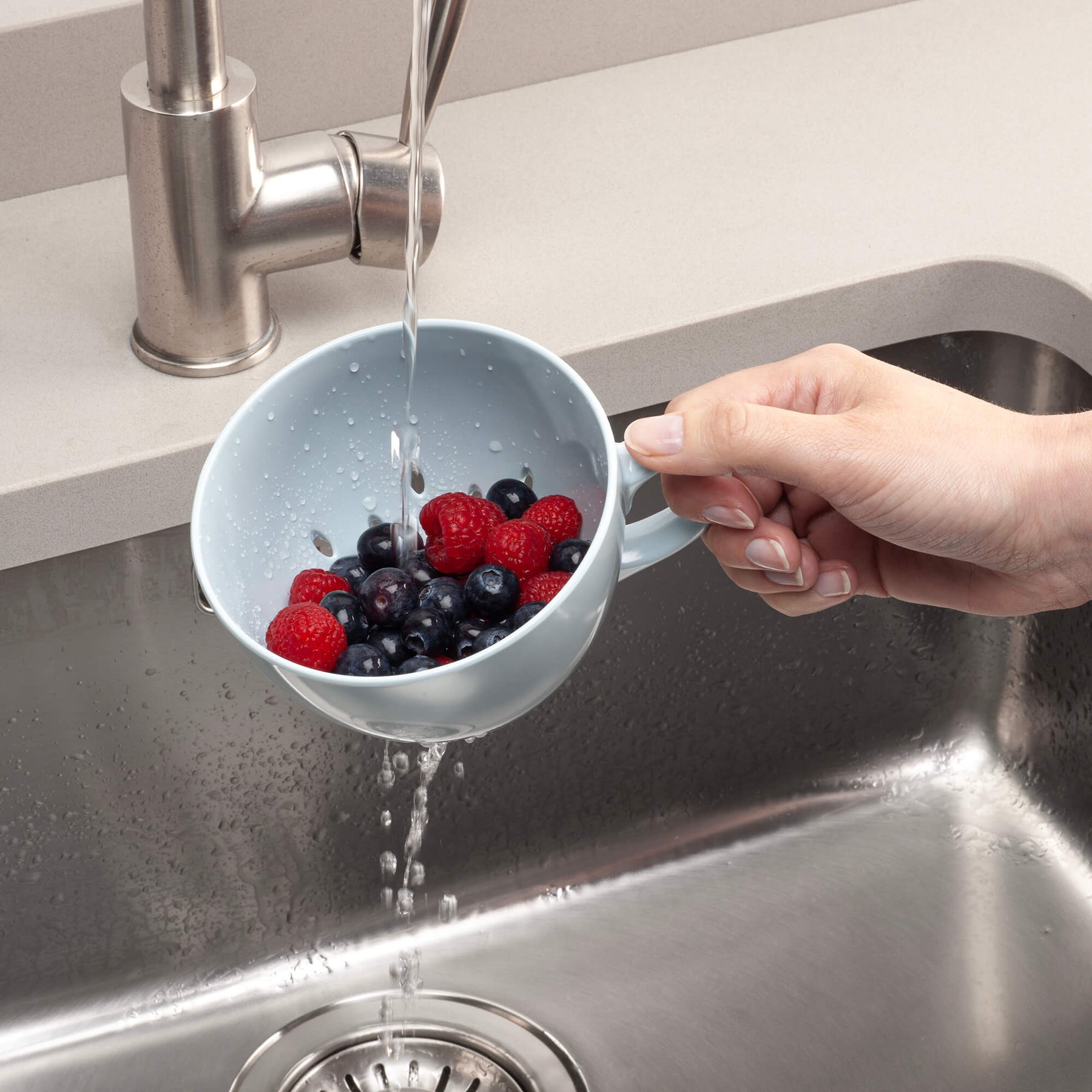 Keep It Handy Berry Colander, 10cm