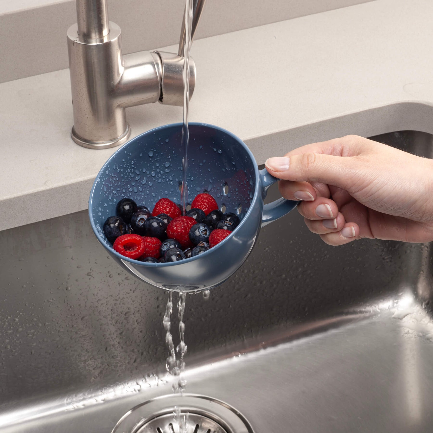 Keep It Handy Berry Colander, 10cm