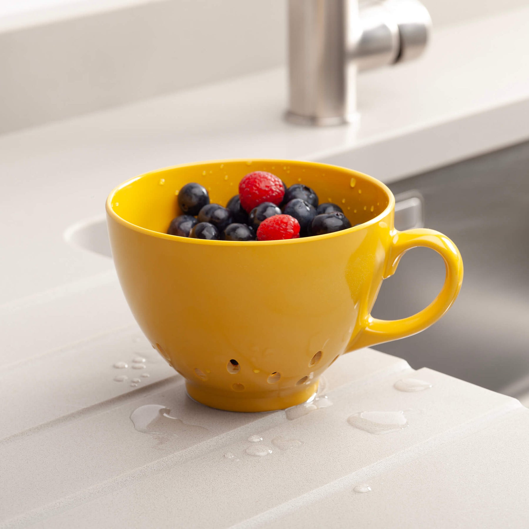Keep It Handy Berry Colander, 10cm