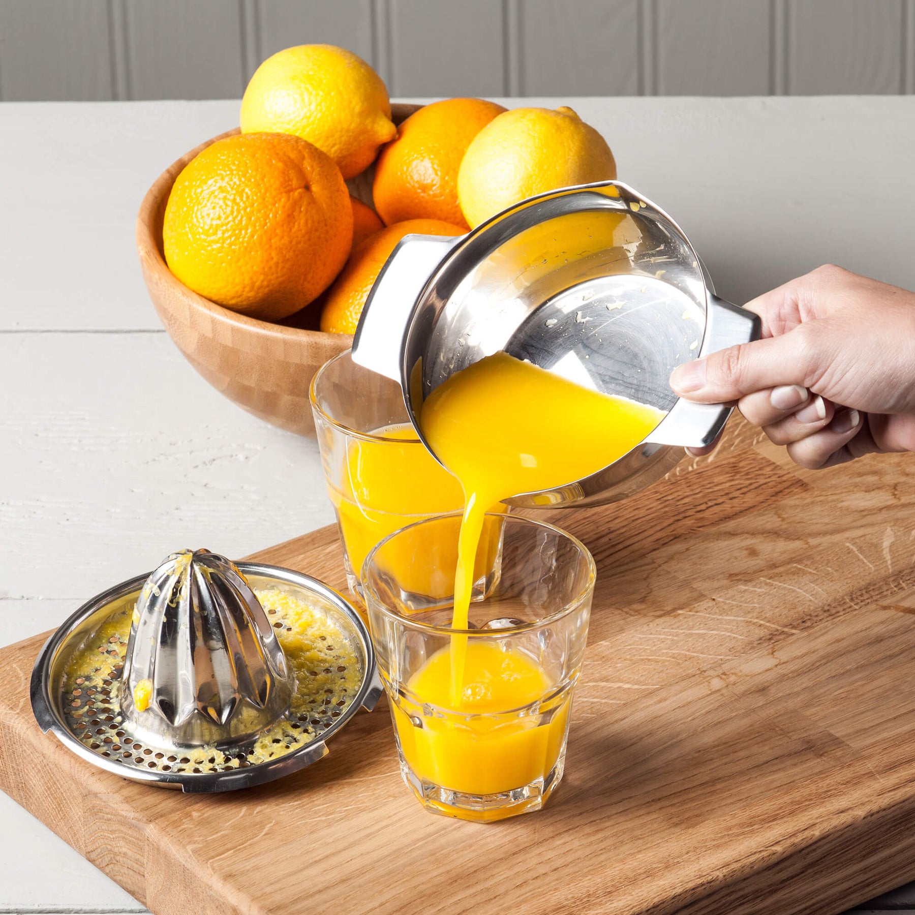Stainless Steel Citrus Juicer with Dish
