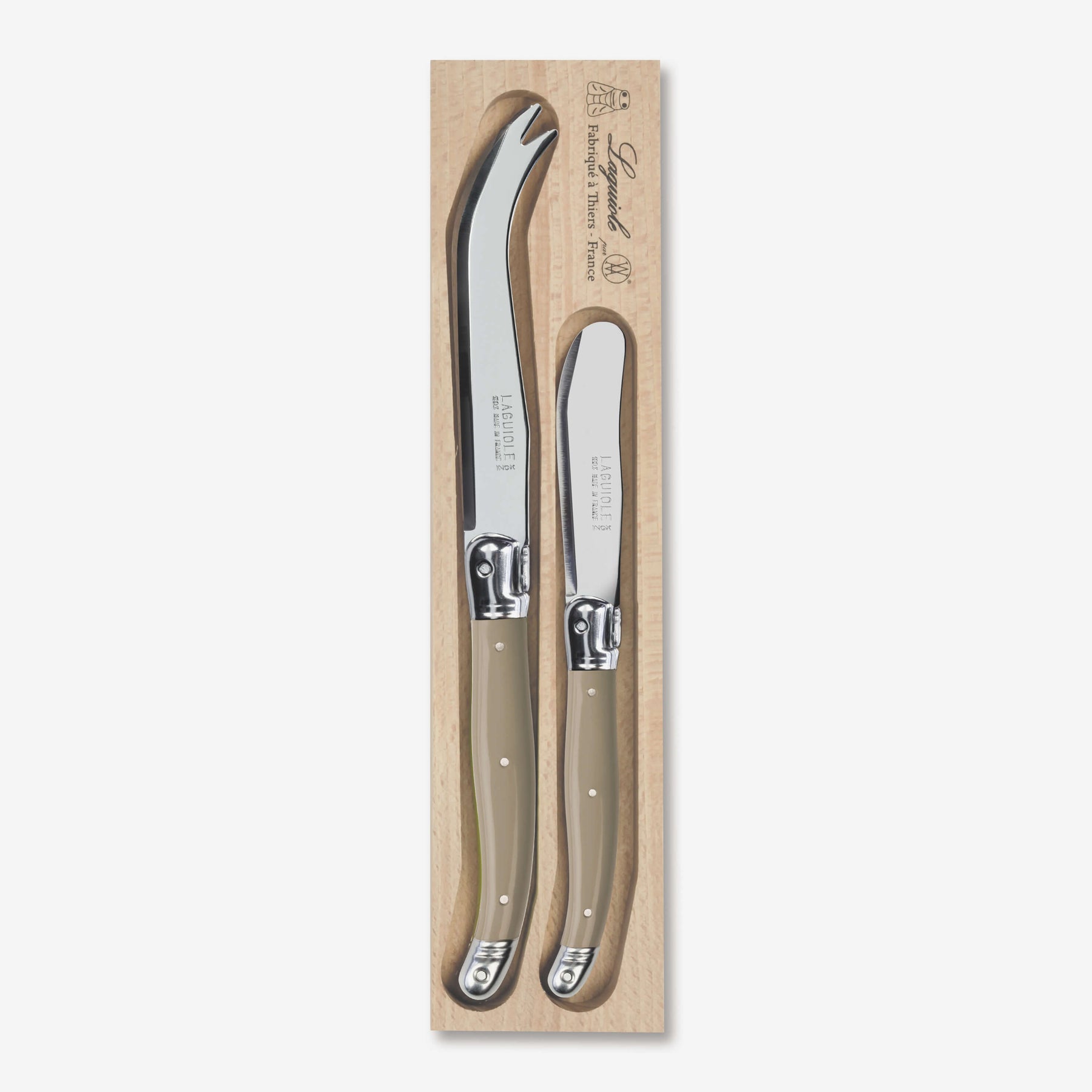 Cheese and Butter Knife Set in Tray