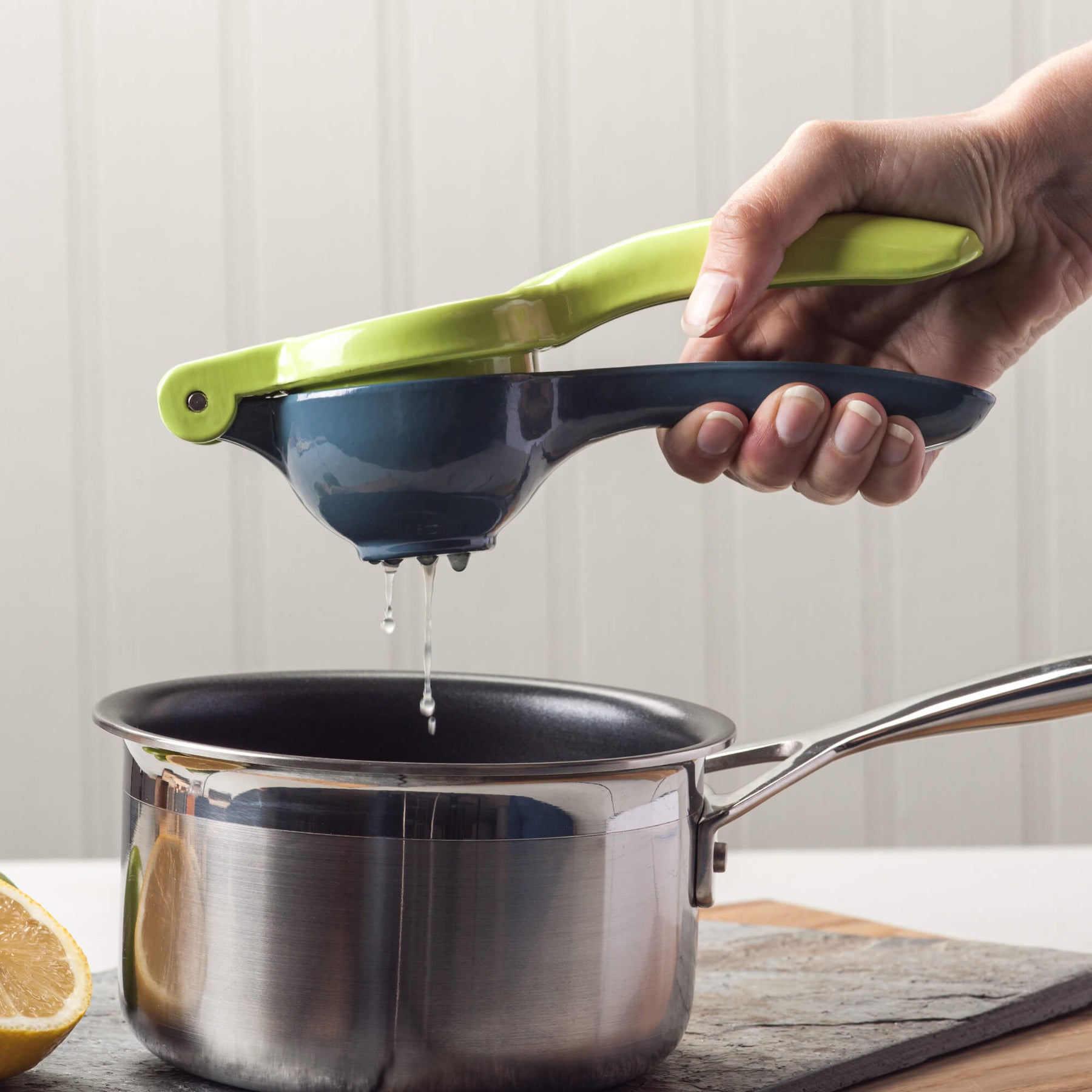 Lemon & Lime Press/Juicer