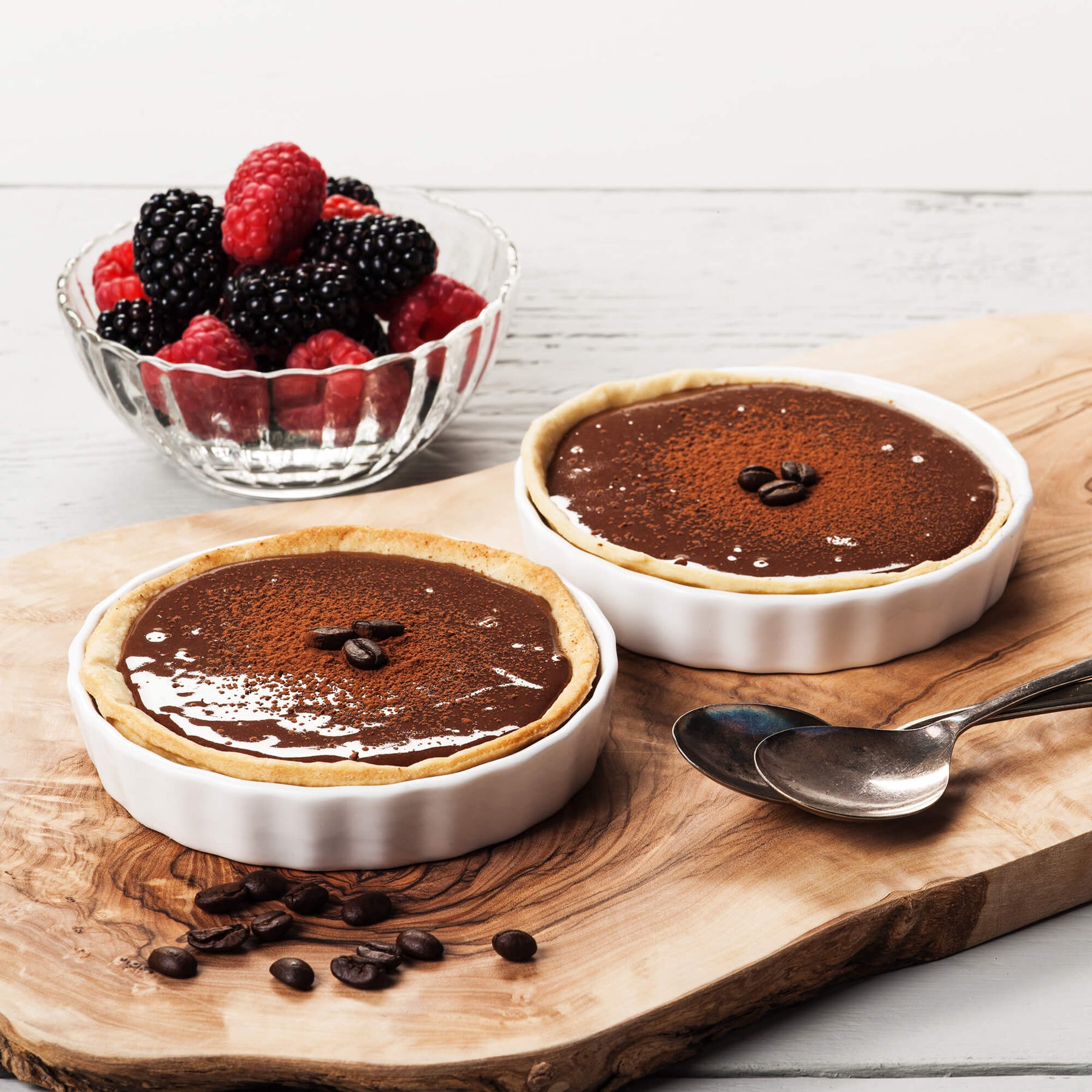 Porcelain Round Flan Dish, Available in 6 Sizes