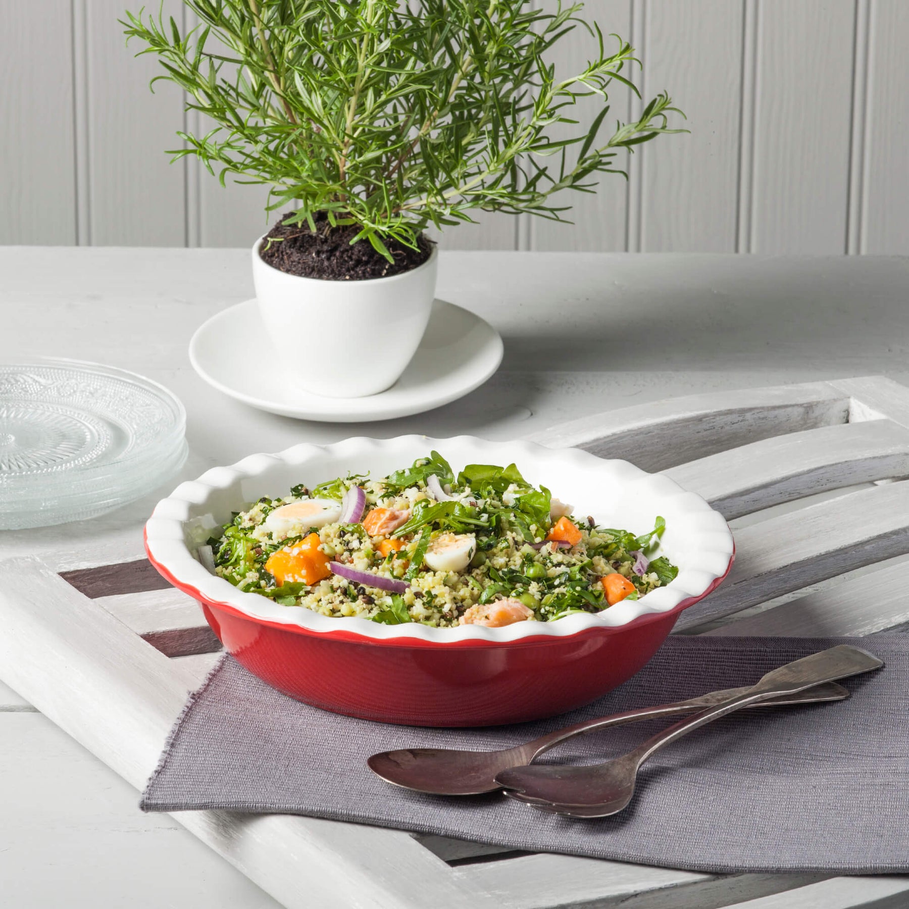 Porcelain Round Pie Dish with Crinkle Crust Rim