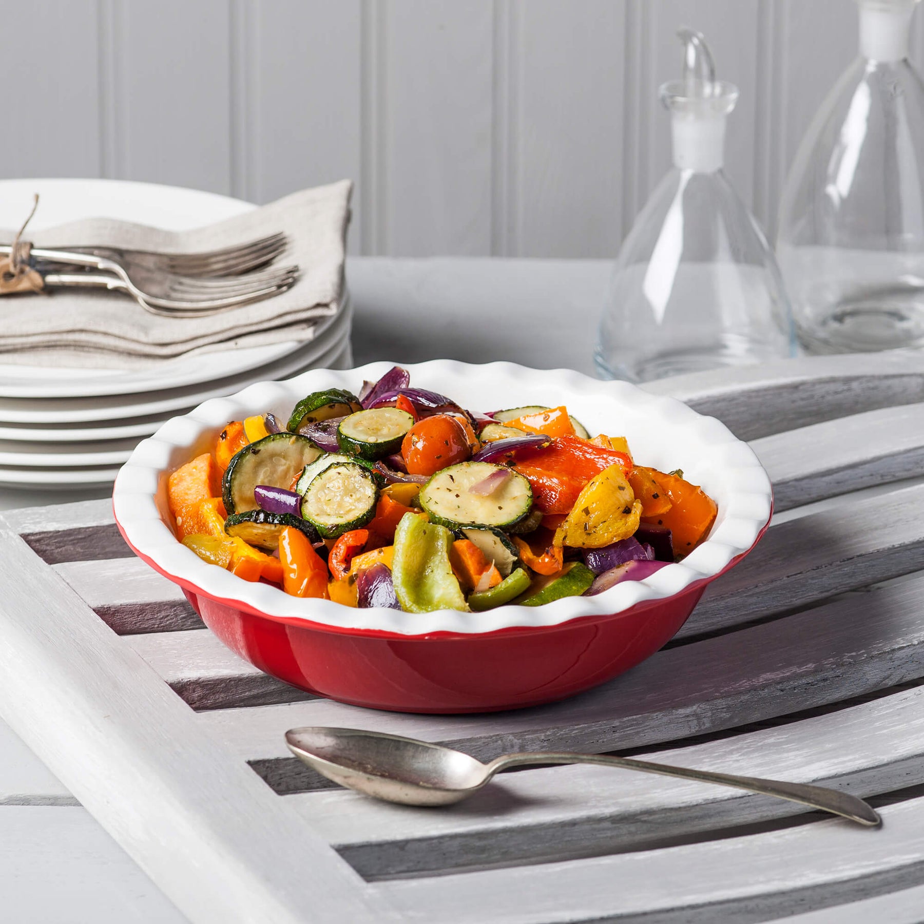 Porcelain Round Pie Dish with Crinkle Crust Rim