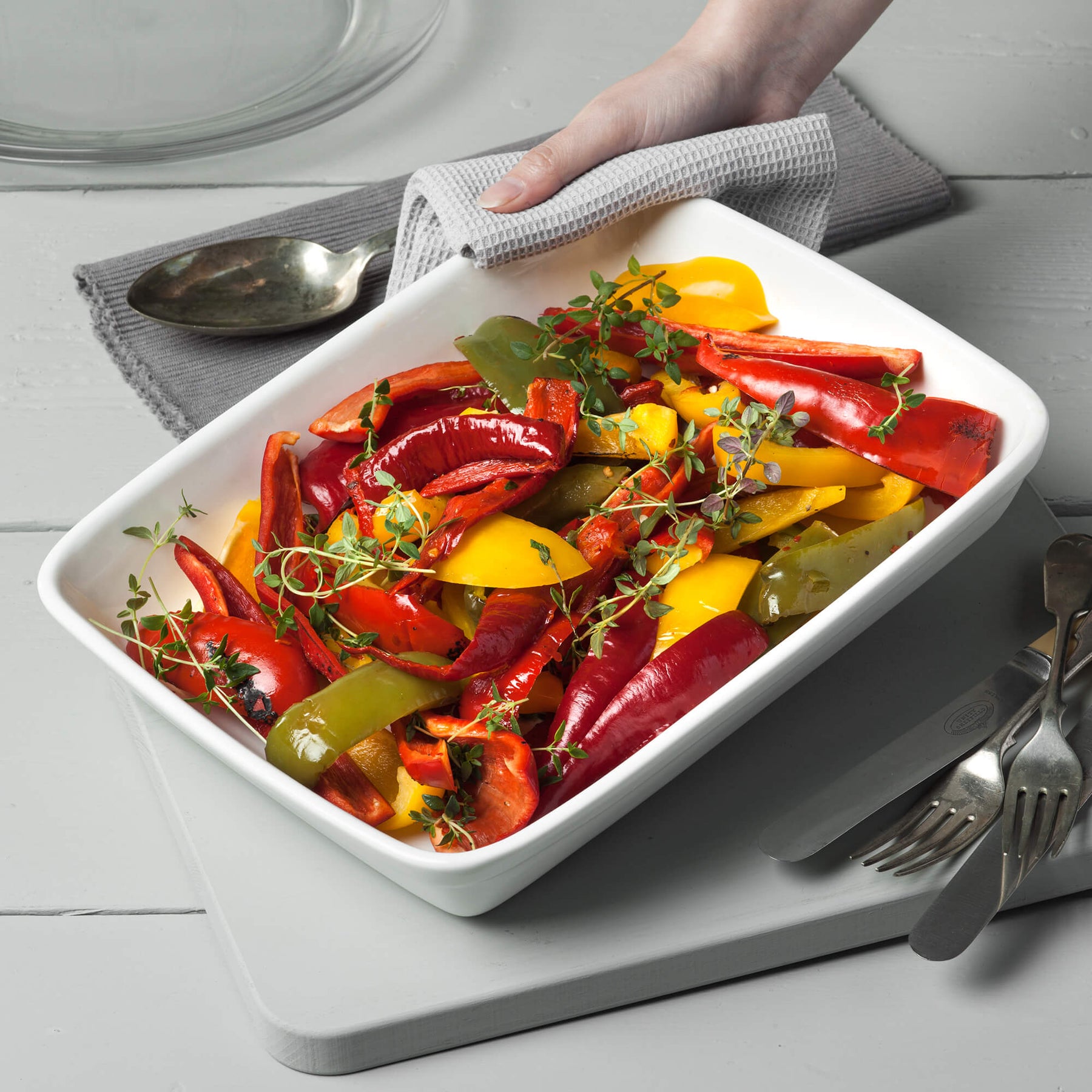 Porcelain Traditional Lasagne Dish, Available in 2 Sizes