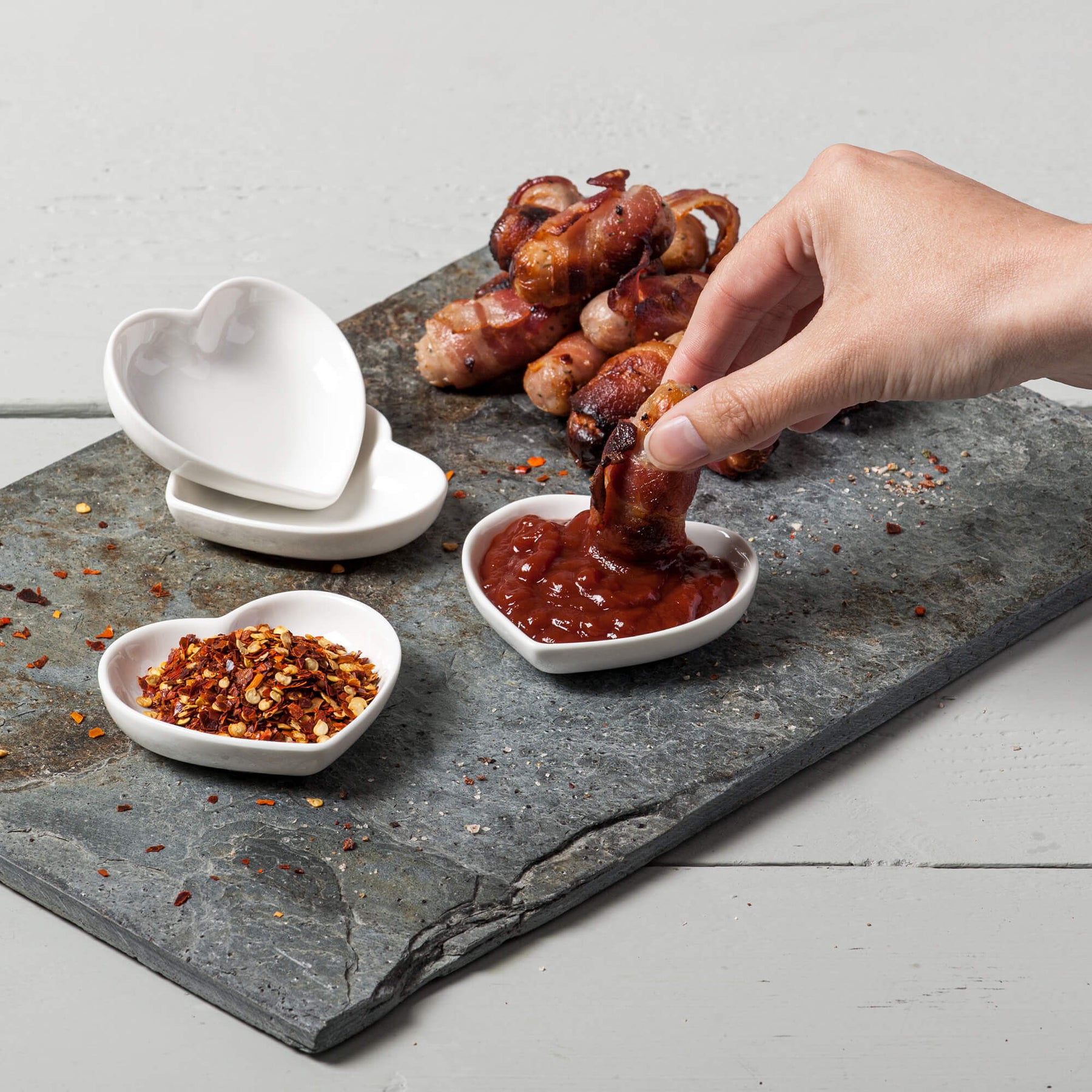 Porcelain Mini Heart Shaped Dish, Set of 4