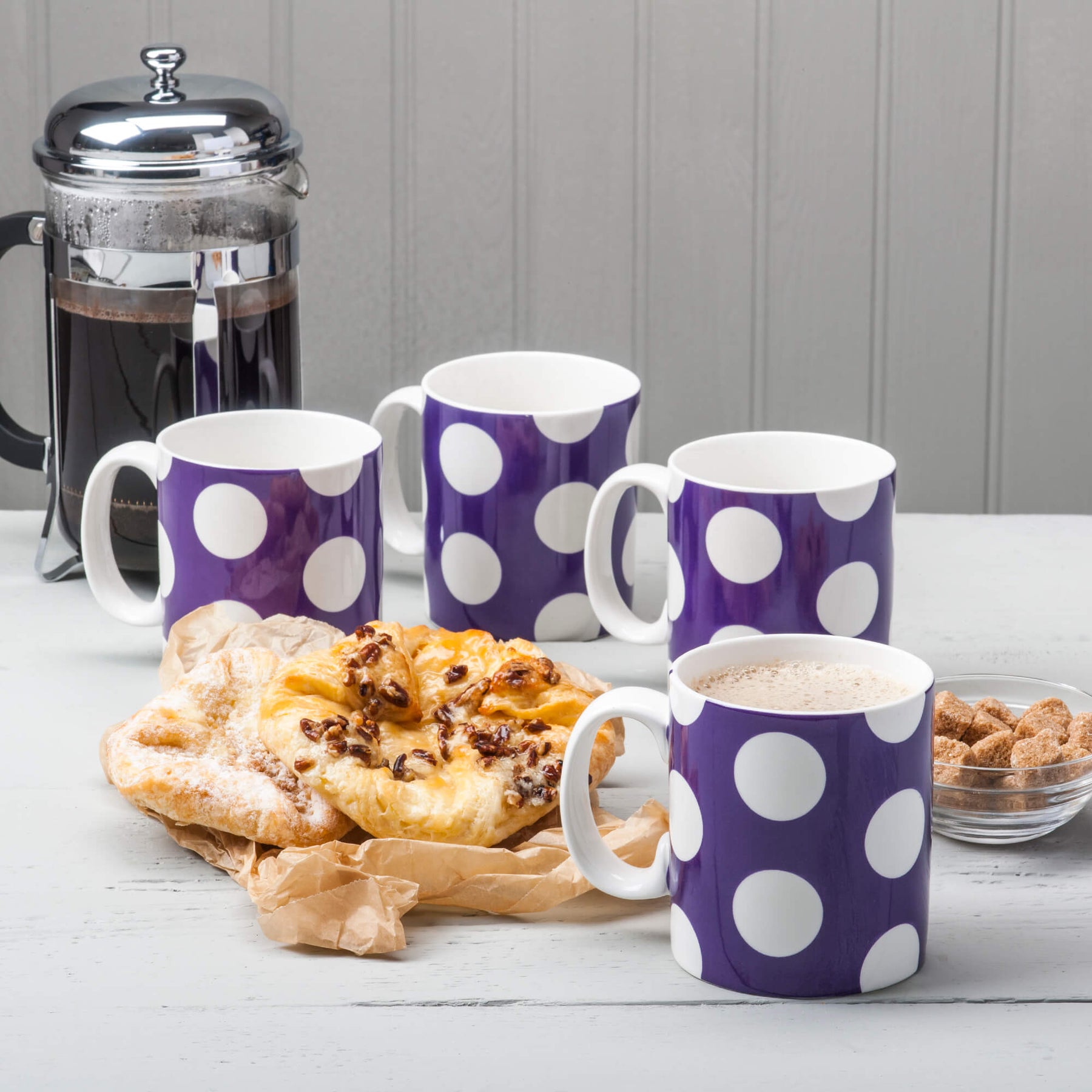 Porcelain Spotty Mug, 1 Pint, Set of 4