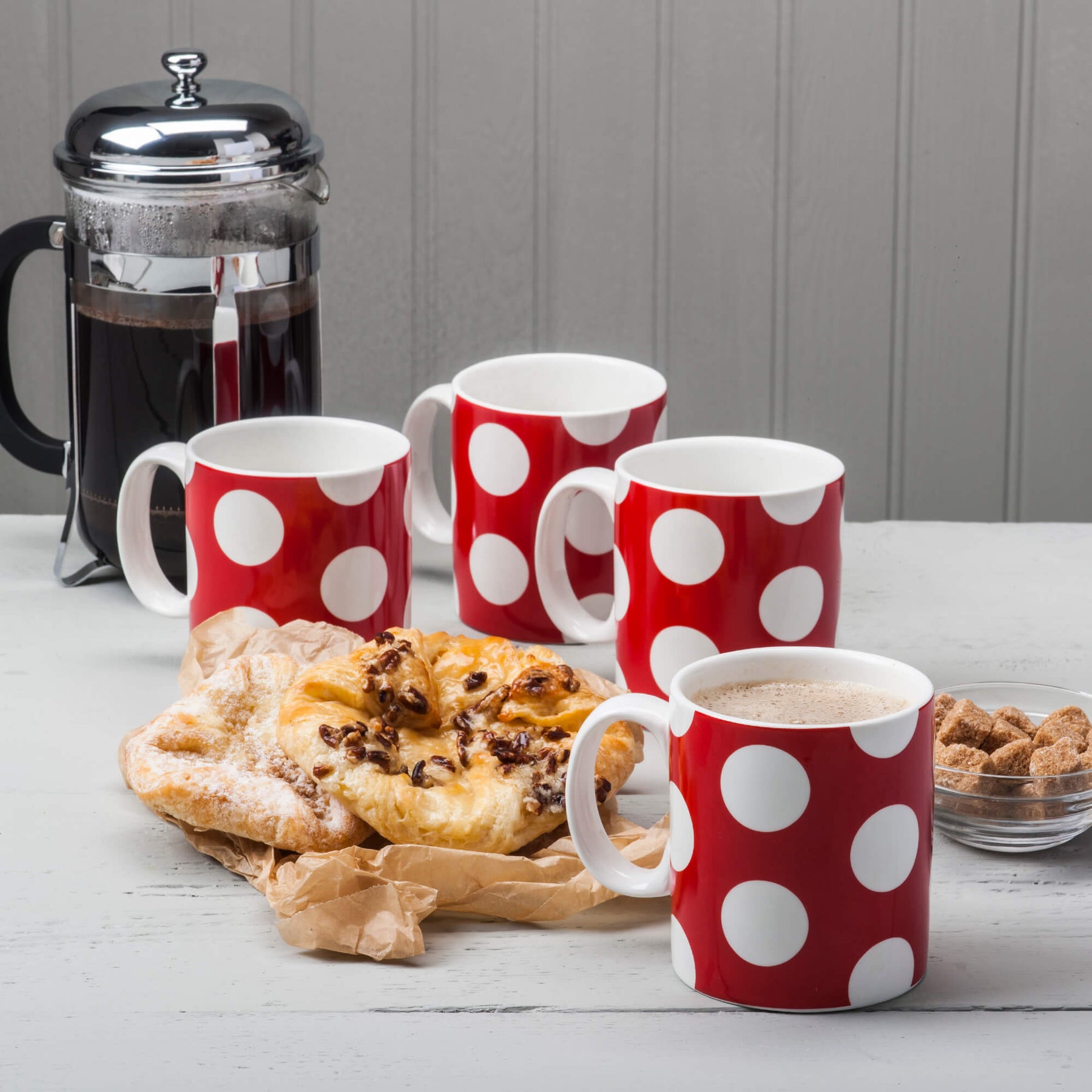 Porcelain Spotty Mug, 1 Pint, Set of 4