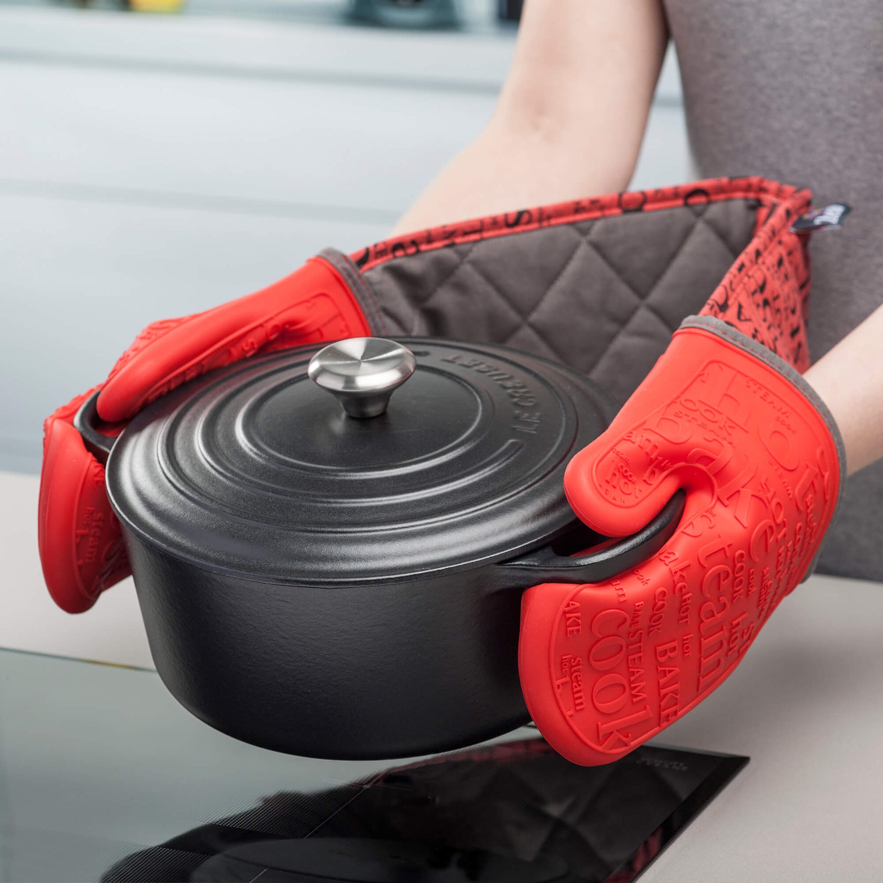 Steam Stop™ Waterproof Silicone Double Oven Glove