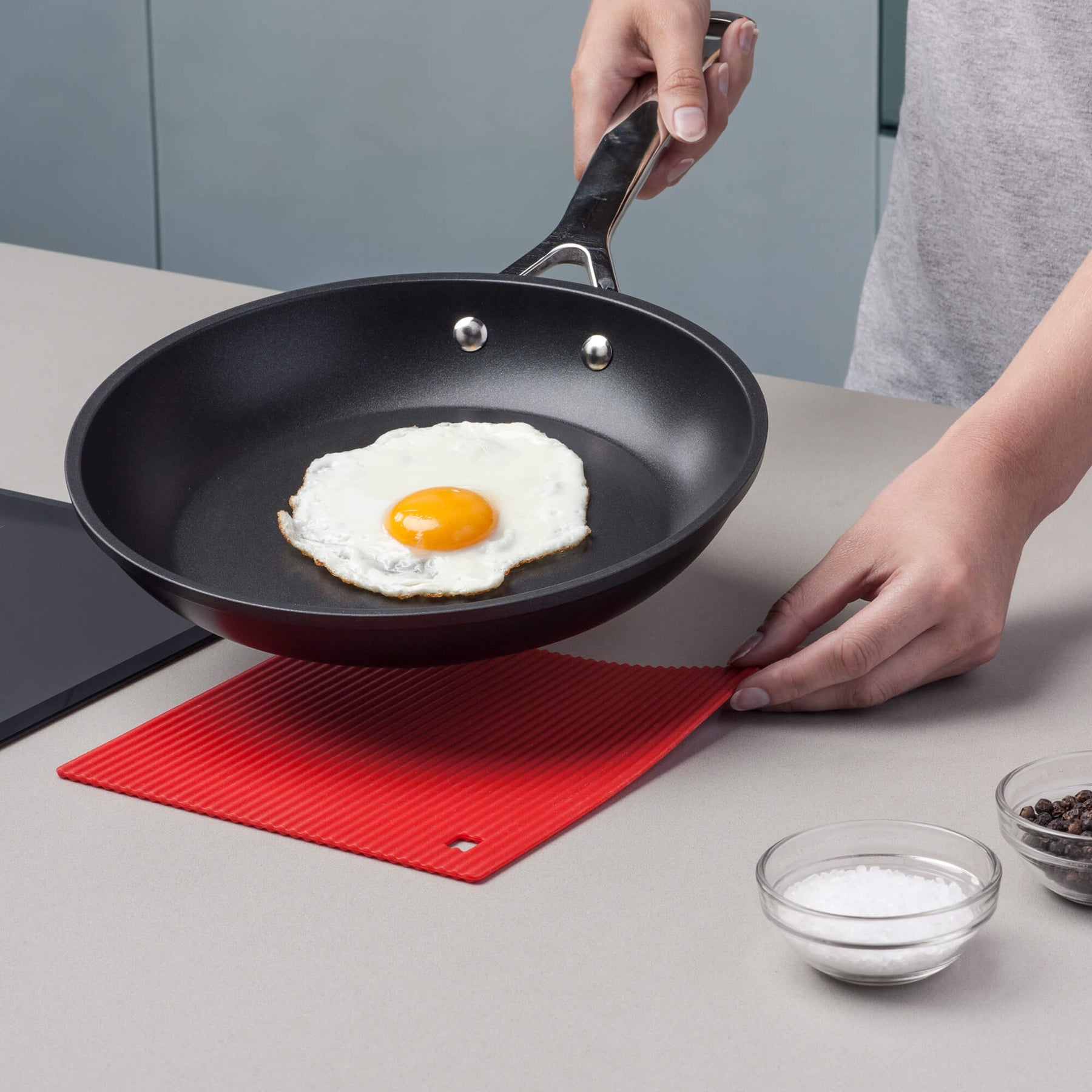 Silicone Square Hot Mat Trivet, 18cm