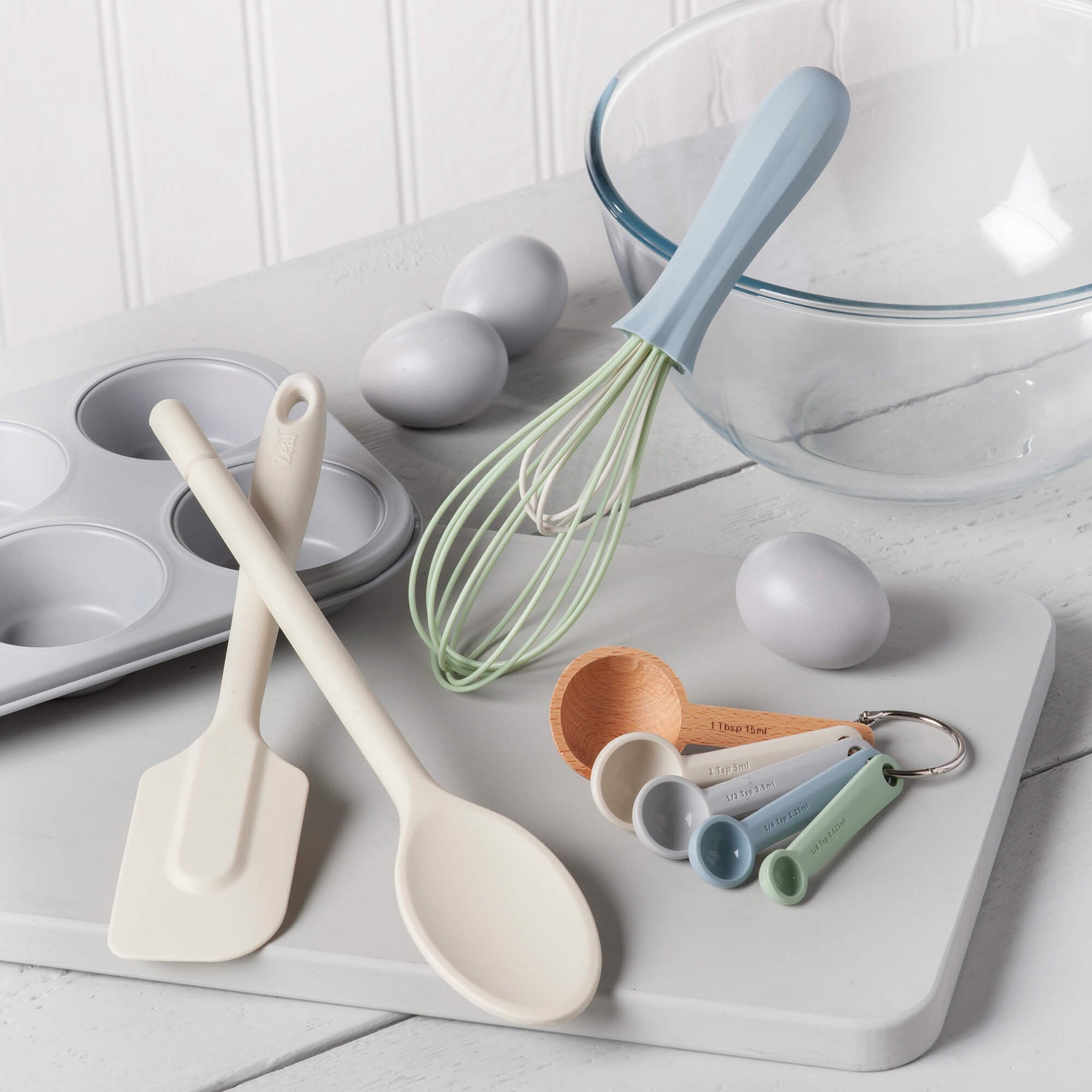 Silicone Measuring Spoons, Spatula, Traditional Spoon & Whisk Set