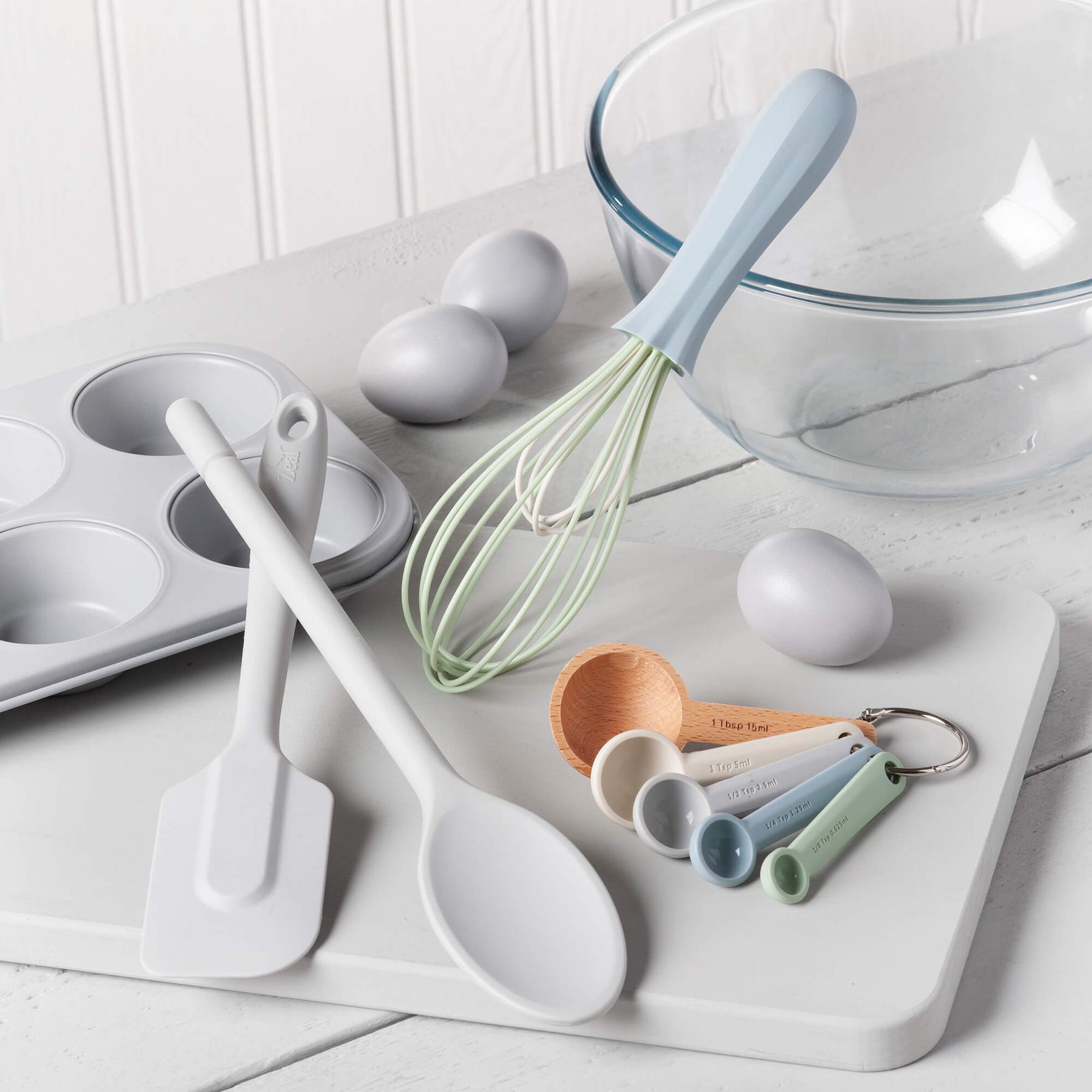 Silicone Measuring Spoons, Spatula, Traditional Spoon & Whisk Set