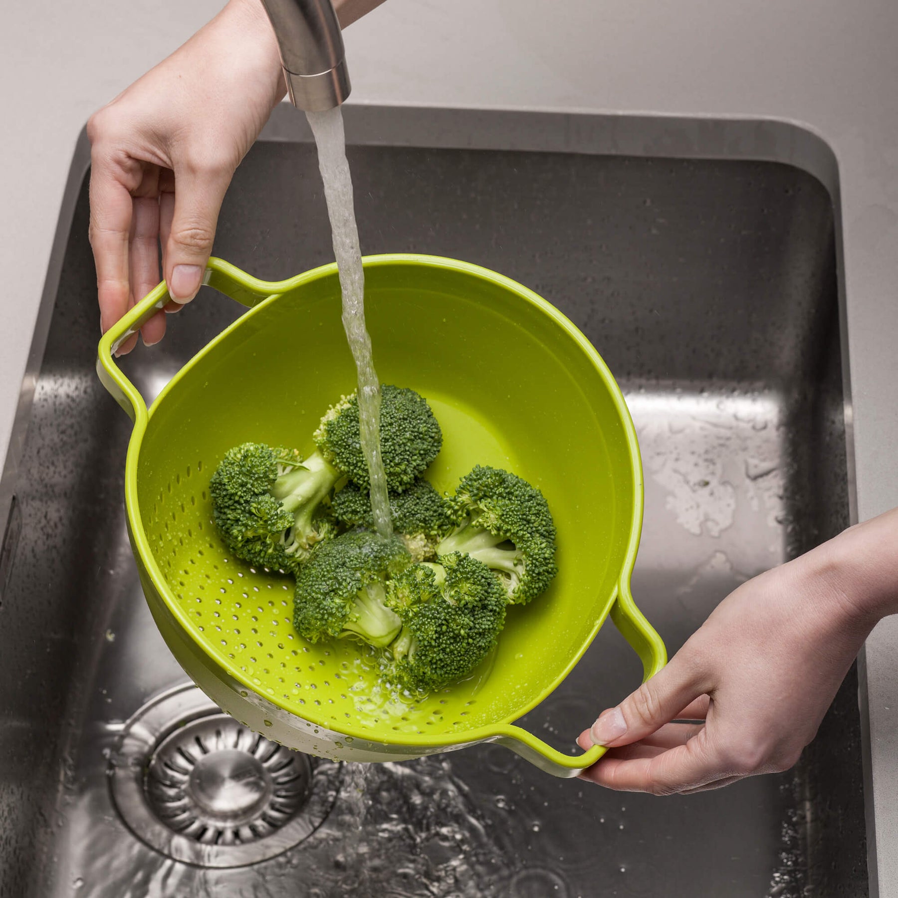 Drain & Serve™ Colander