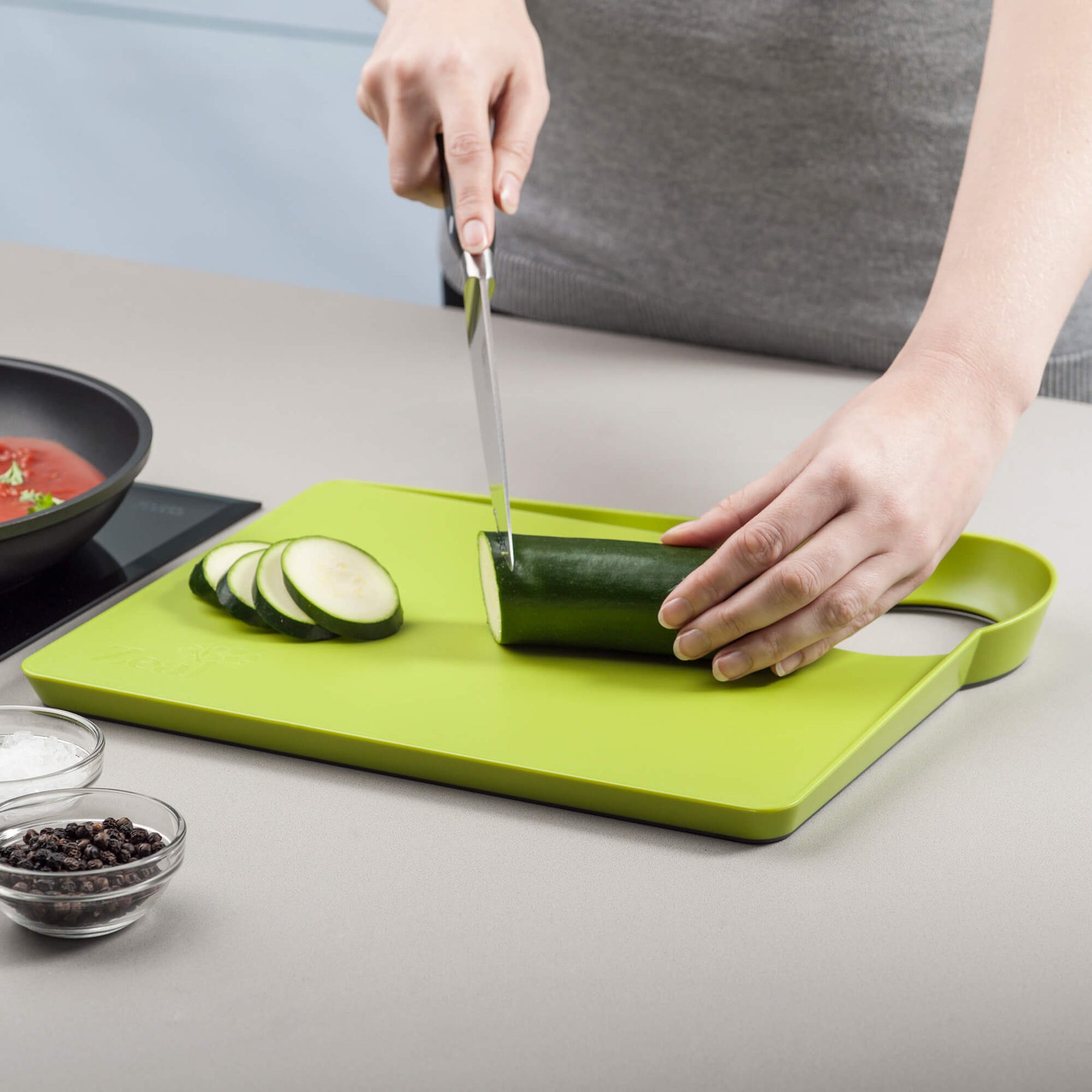 Straight to Pan™ Chopping Board, Small
