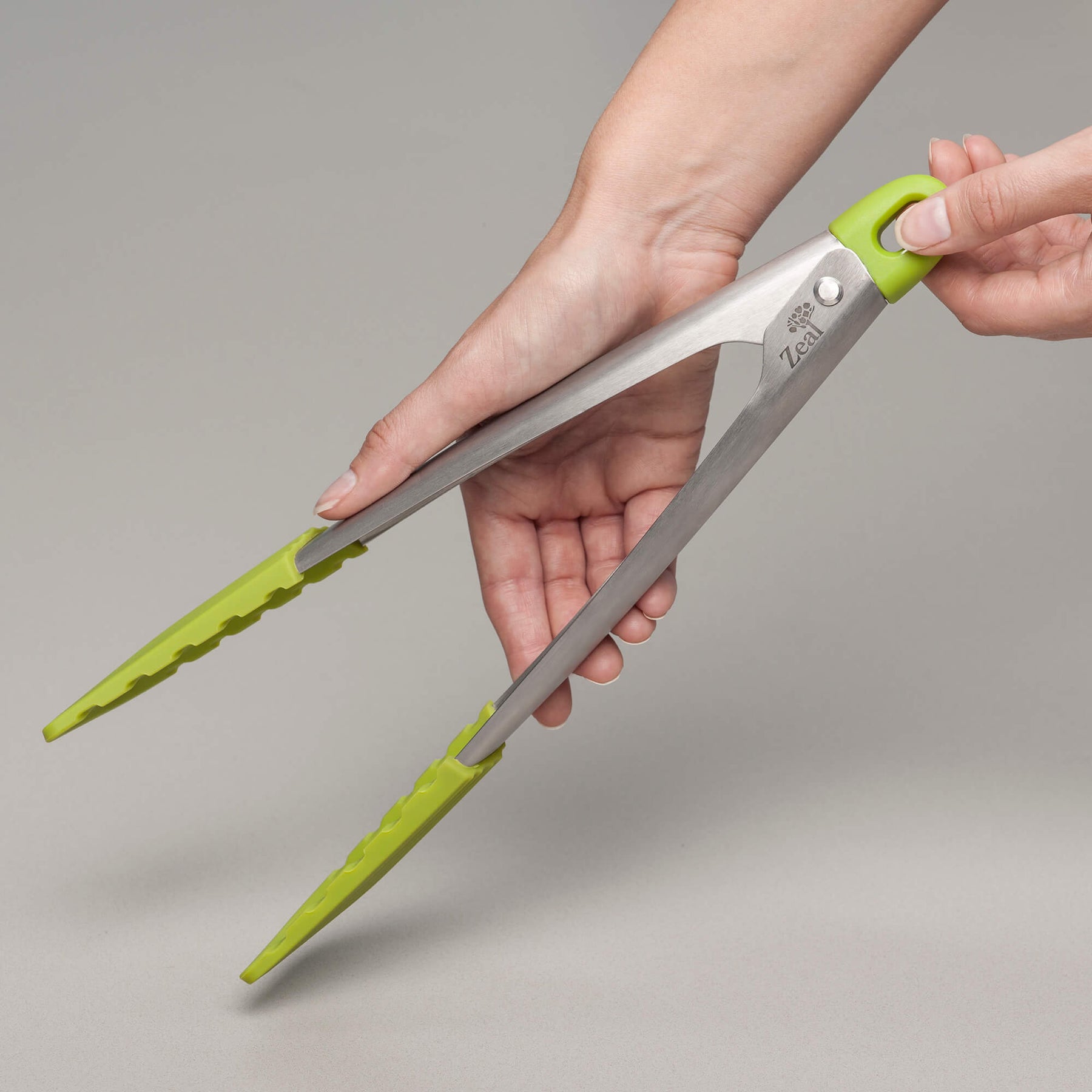 Drain & Serve™ Colander with Tong Set