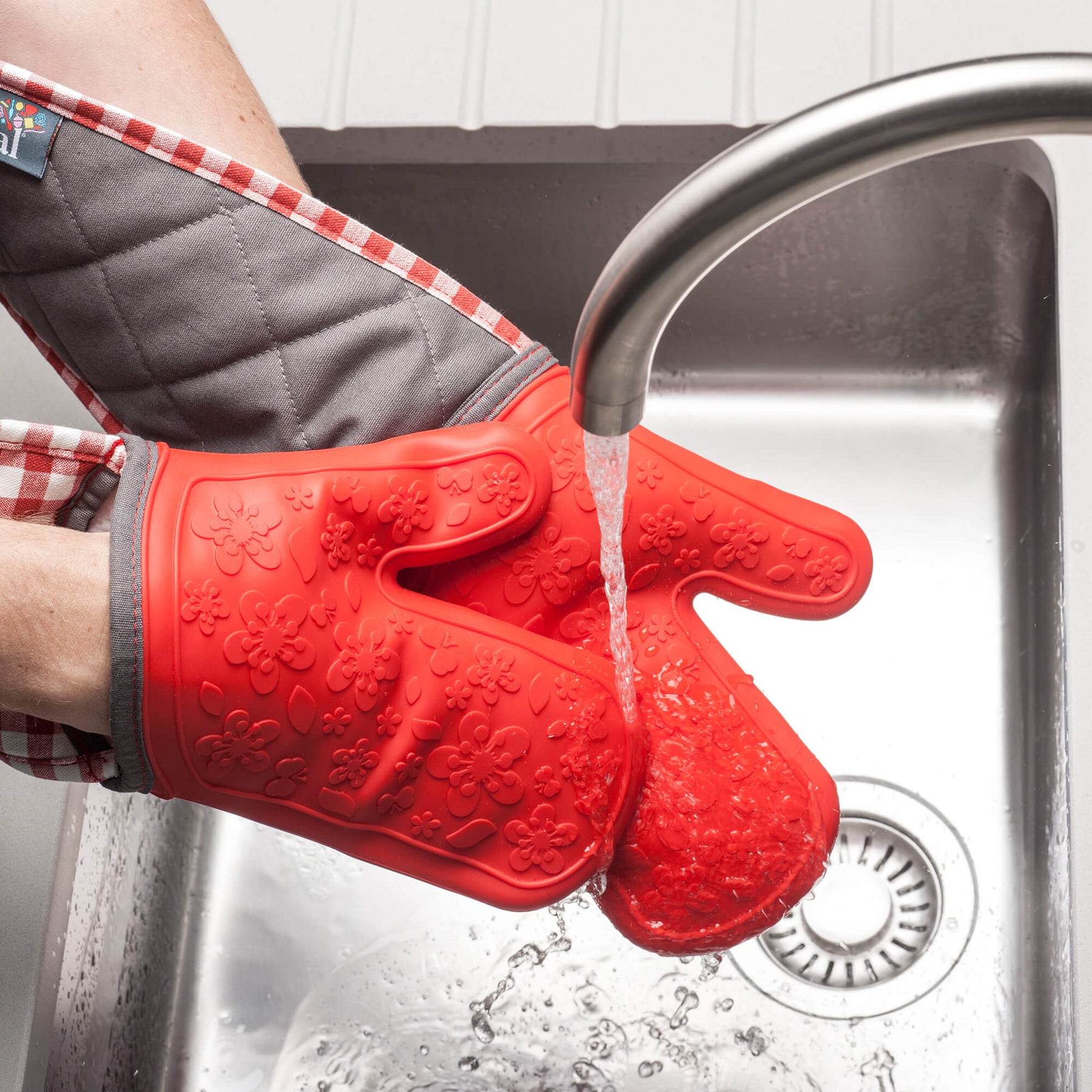 Steam Stop™ Waterproof Silicone Double Oven Glove