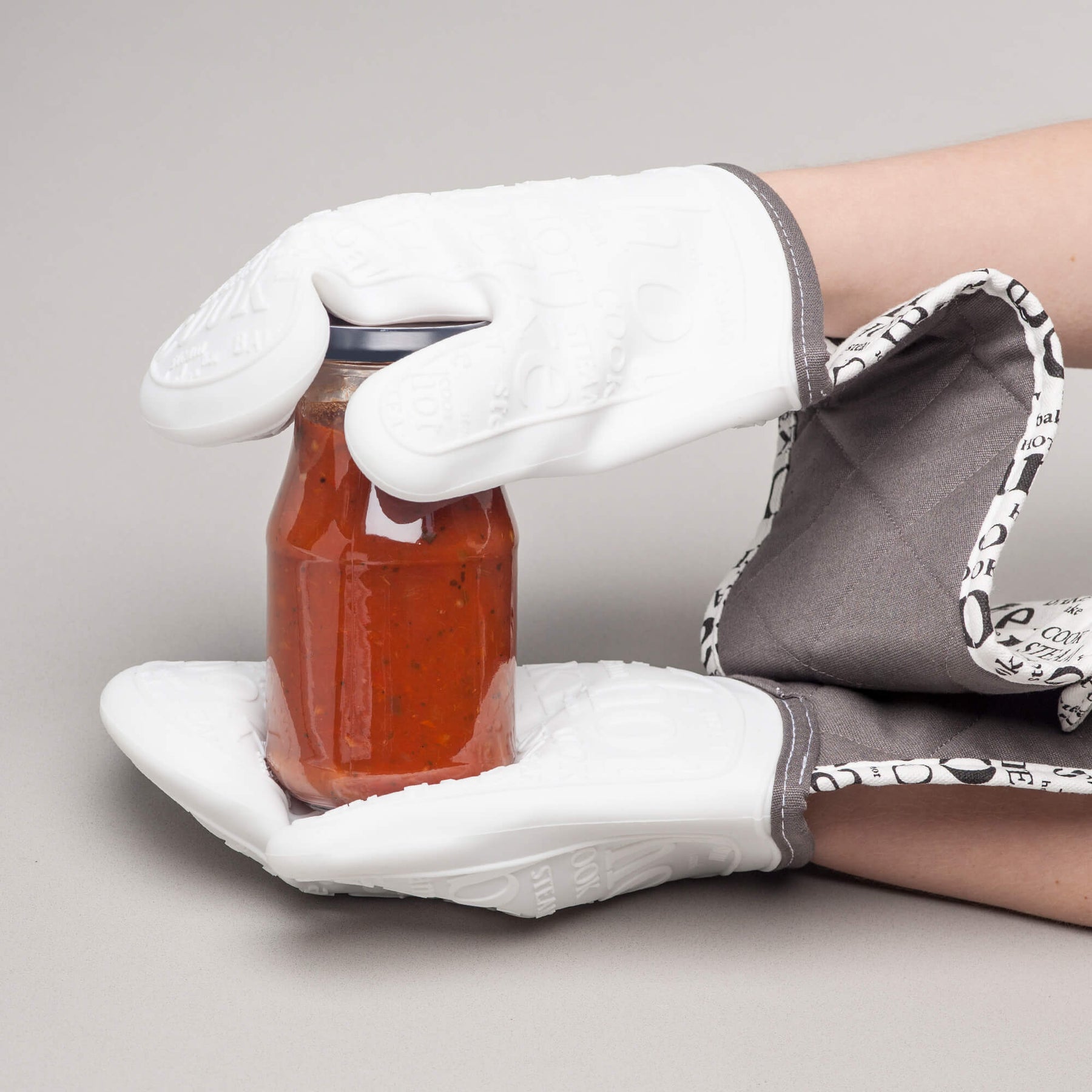 Steam Stop™ Waterproof Silicone Double Oven Glove