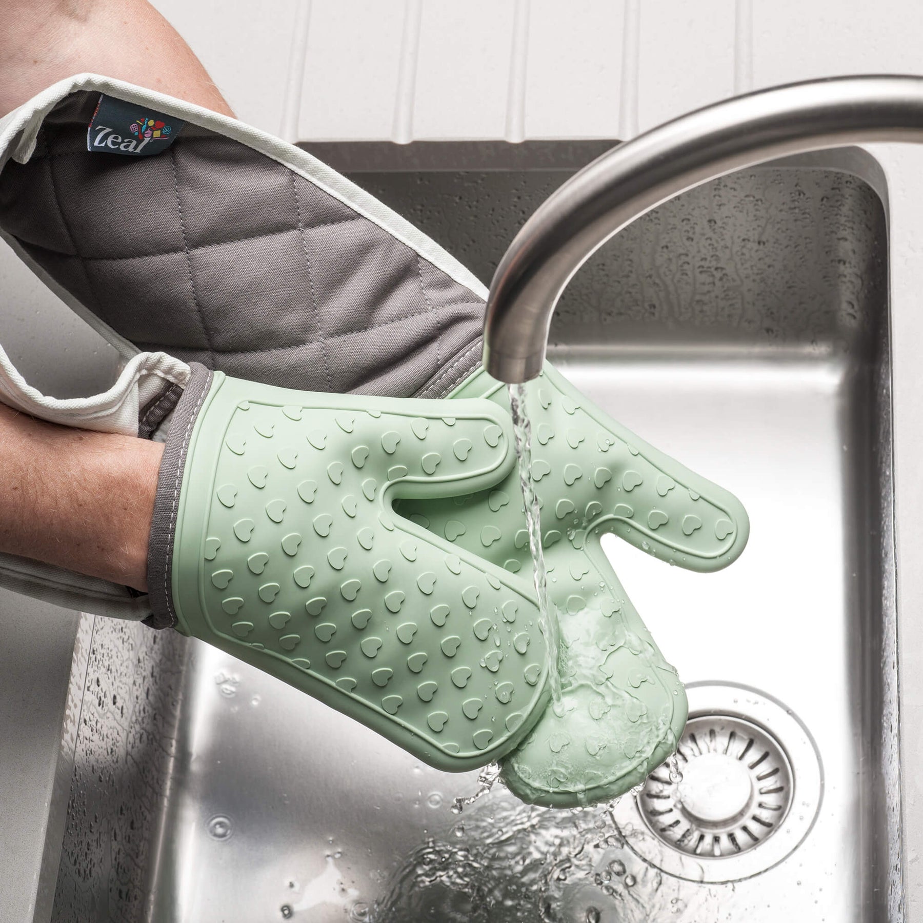 Steam Stop™ Waterproof Silicone Double Oven Glove