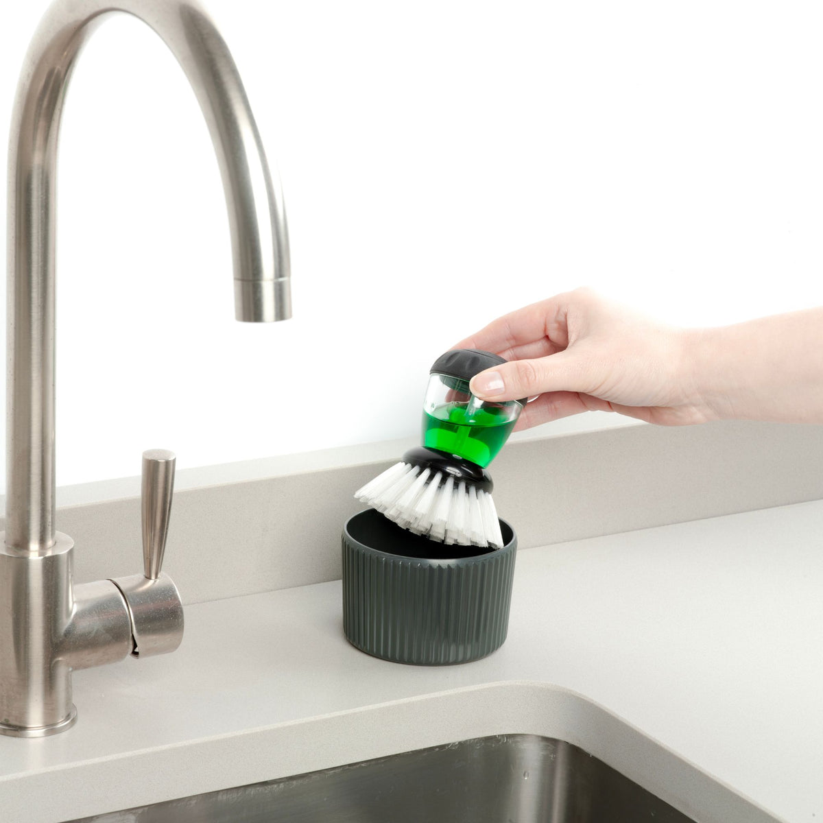 Washing Up Dish Brush & Holder Set