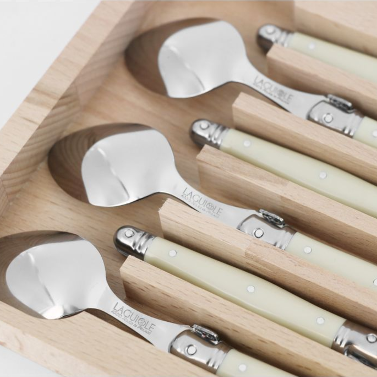 6 Piece Teaspoon Set in Wooden Tray