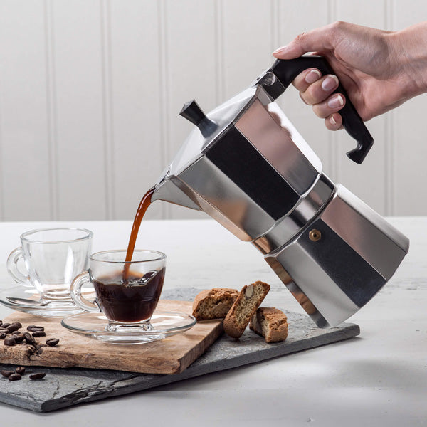 Kilo Espresso Maker pouring coffee