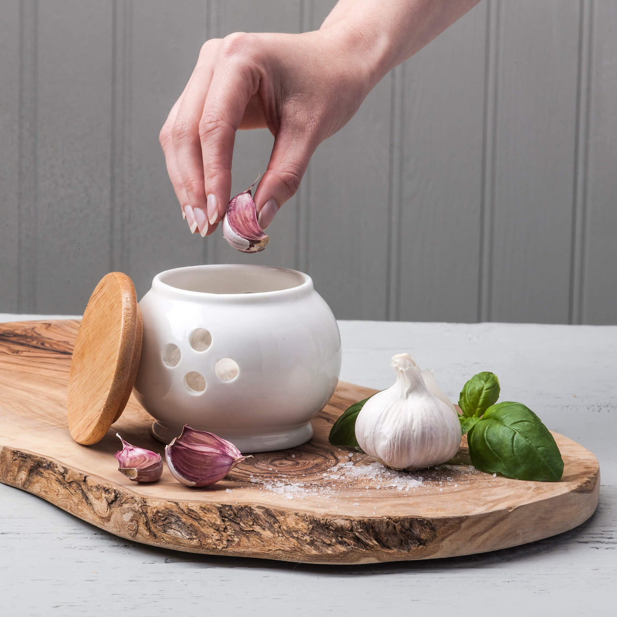Porcelain Garlic Pot with Wooden Lid