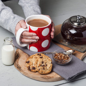 Porcelain Spotty Mug, 1 Pint