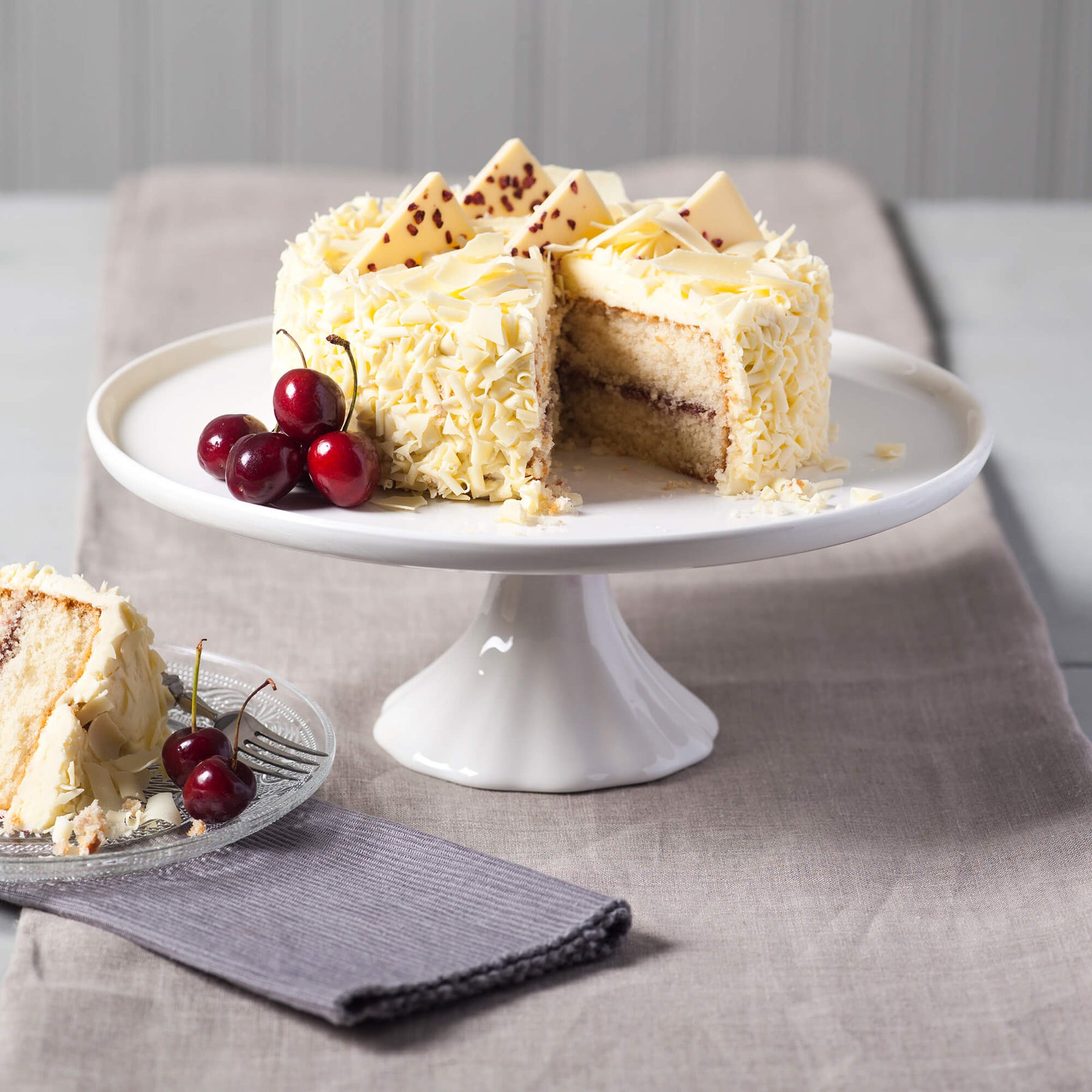 Porcelain Cake Stand